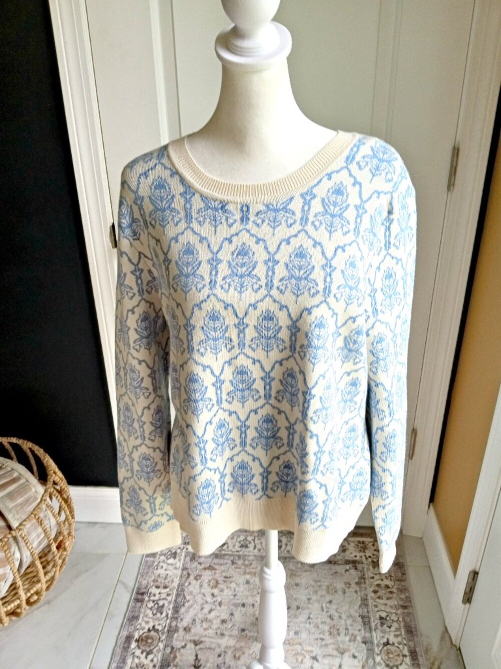NEW! 99.00 BEAUTIFUL JACQUARD PULLOVER SWEATER SZ L